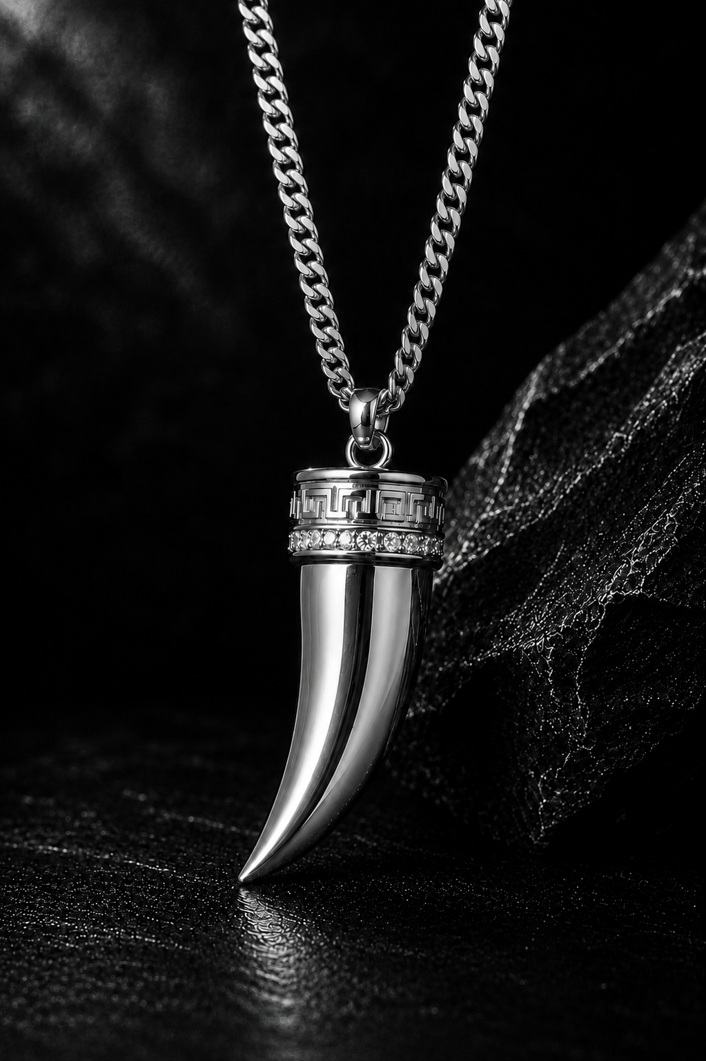 The Crown Fang (Silver)